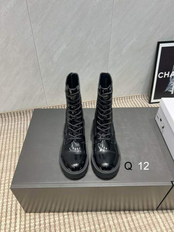 Picture of Dior Shoes _SKUDiorsz35-40J08113464
